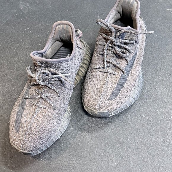 Reflective Yeezy Sneakers Real Adidas Yeezy Boost 350 V2 Yecheil